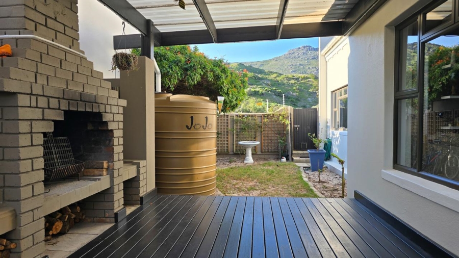 6 Bedroom Property for Sale in Fish Hoek Western Cape